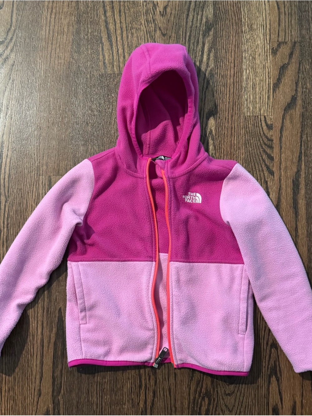 Girls North face size 5 fleece zip up